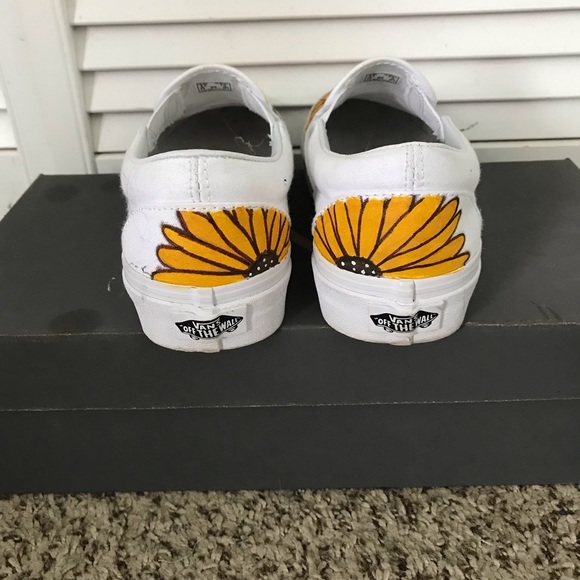 Customized Sunflower Vans - Picture 5 of 6